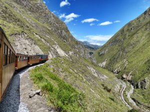 Nariz_de_Diablo_ecuador_turnagain_train